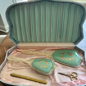 Vintage Aqua and Pink Vanity Set In Blue Fabric Covered Case
